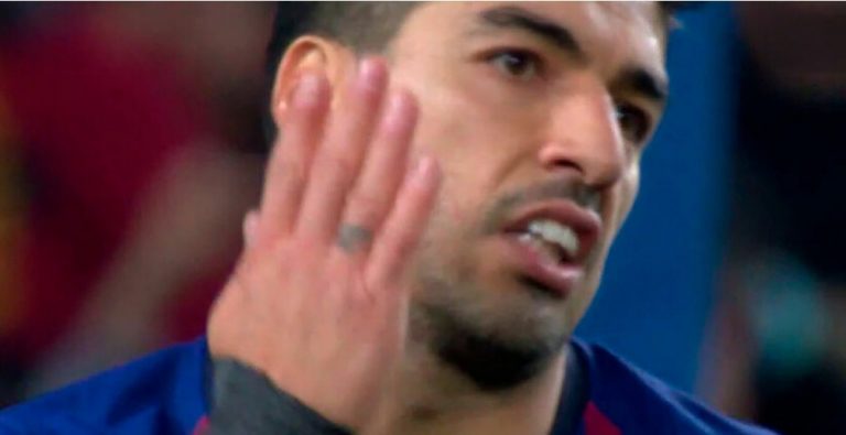 Suárez se mofó, amarilla; a Cristiano le sancionaron, ¿dónde está la justicia?