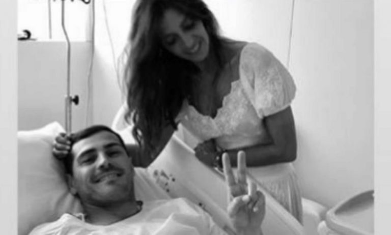 Iker Casillas y Sara Carbonero tranquilizan a sus fans desde el hospital de Oporto