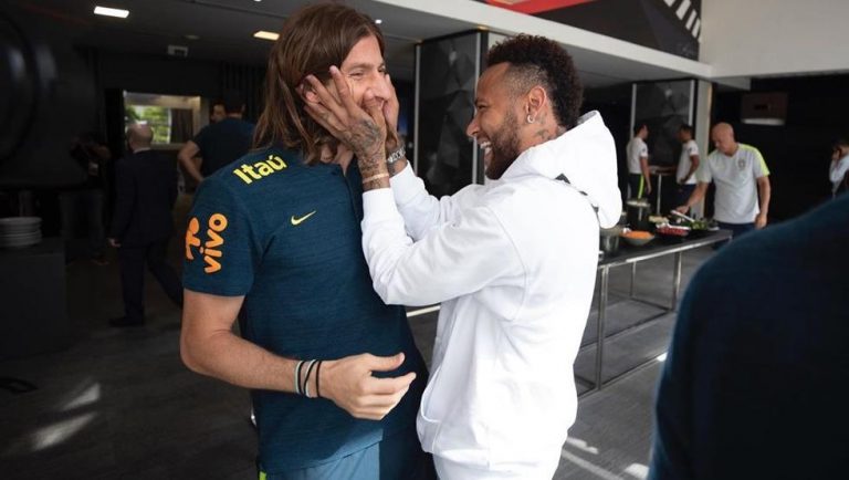 Filipe Luis: “Me gustaría que Neymar jugara en el Barça; allí es feliz”