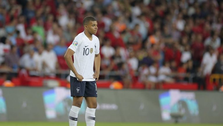 Mbappé está harto del PSG, según ABC