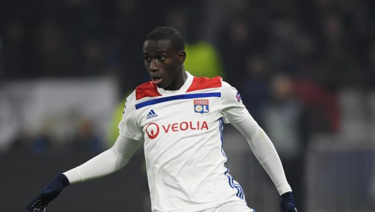 Mendy pasa las pruebas médicas con el Madrid
