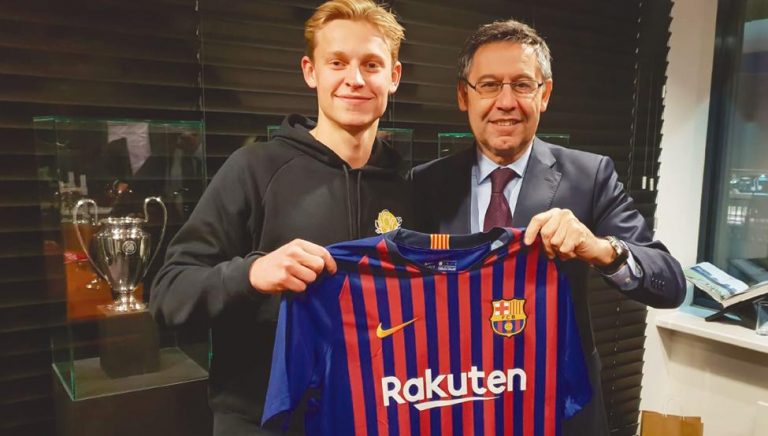 De Jong llega el jueves y será presentado el viernes