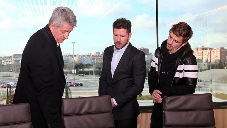 El Atlético multará a Griezmann si no se presenta a entrenar