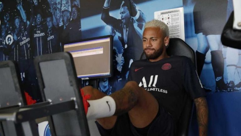 Neymar muestra su primer entrenamiento con el PSG