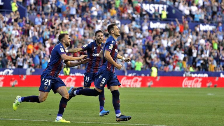 ¡Tres goles del Levante en seis minutos!