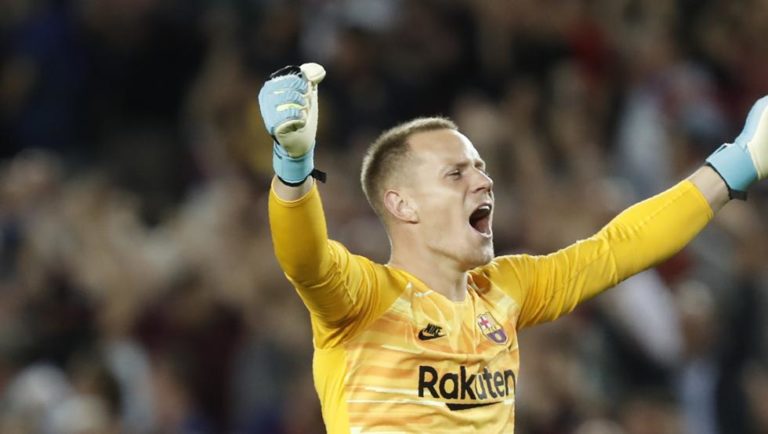 Ter Stegen: firmar sí; cobrar, aún no