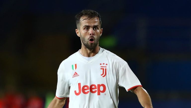 Operación Pjanic: Arthur no cede y el Barça busca nuevas fórmulas
