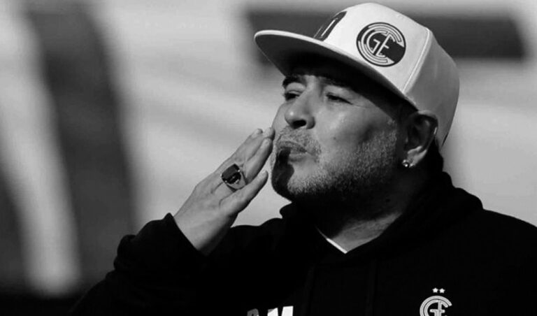 Llora el fútbol: Diego Armando Maradona murió a los 60 años