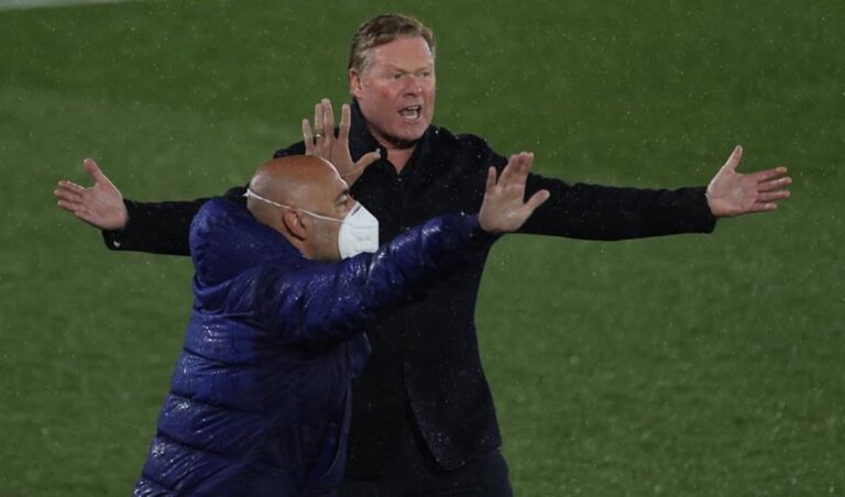 Koeman criticó el arbitraje del clásico: “El penal es clarísimo”
