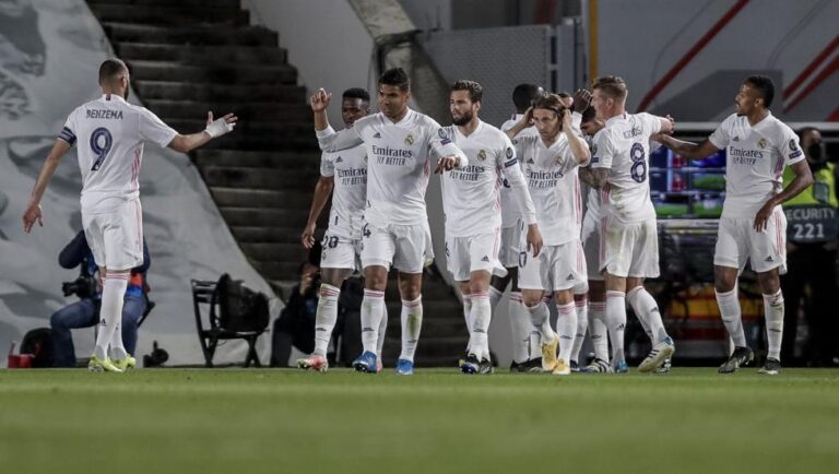 Valverde, titular y Asensio suplente en el once de Zidane para el Clásico