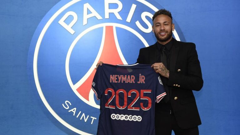 Oficial: Neymar renueva con el PSG
