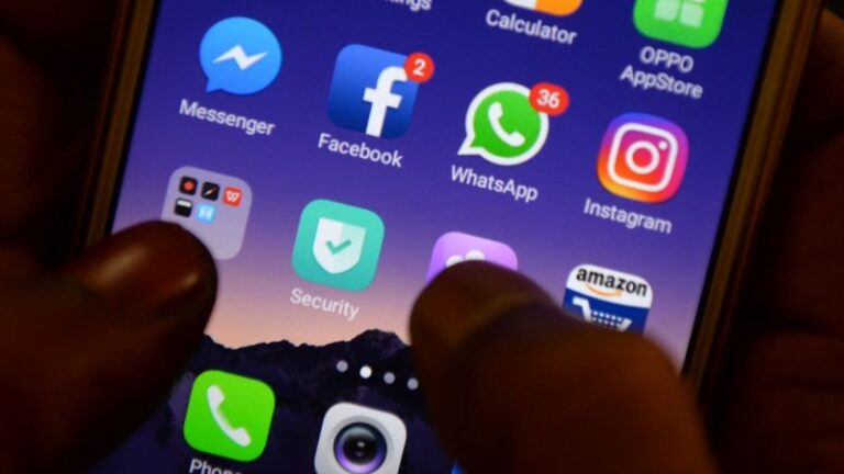 Se cayeron Facebook y WhatsApp