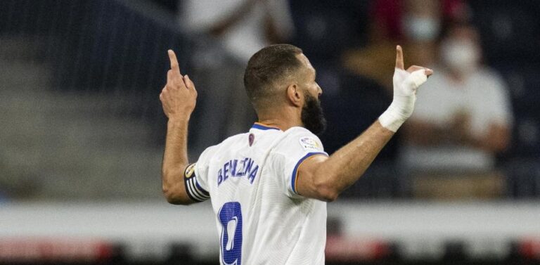 Benzema: «Vinicius es un fenómeno, hablo mucho con él»
