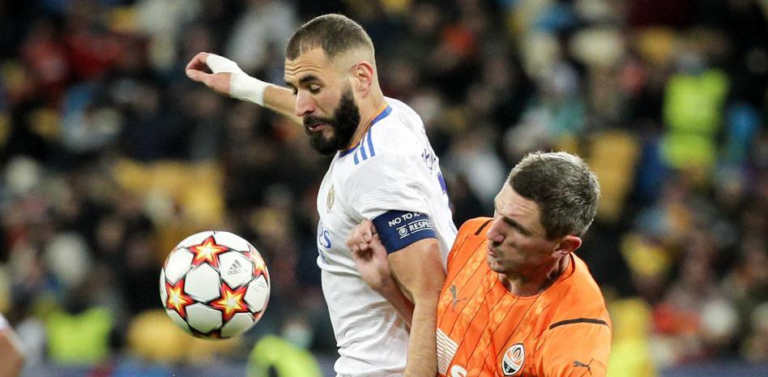 Benzema, elegido MVP, iguala al mítico Santillana