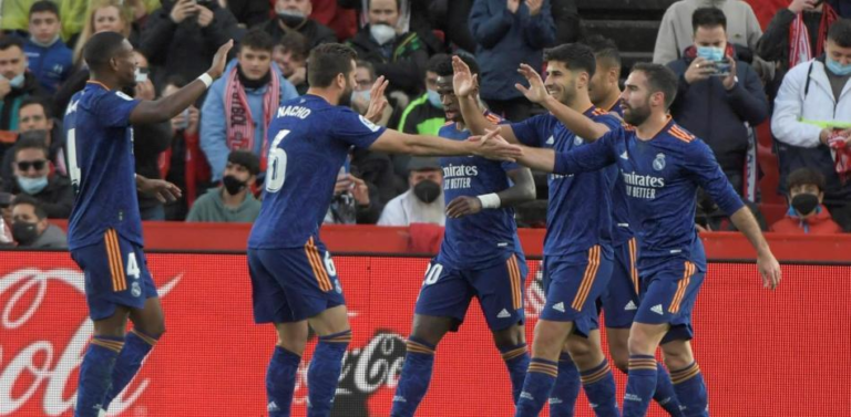 El Real Madrid gana fácil en Granada