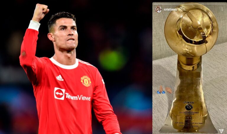 ¡Ya lo tiene en sus manos! Cristiano Ronaldo luce su premio de los Globe Soccer Awards