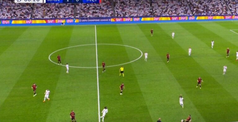 Escándalo arbitral de Guardiola en el Bernabéu: rojas perdonadas, gol ilegal y manos no pitadas