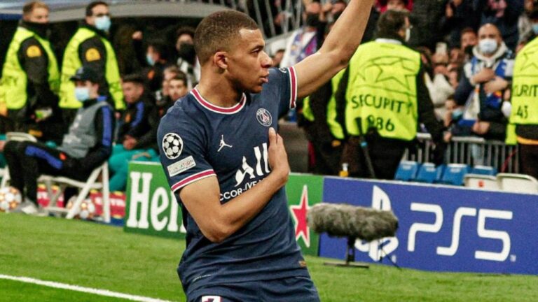 «Este verano, Mbappé será jugador del Real Madrid y el más caro de la historia»