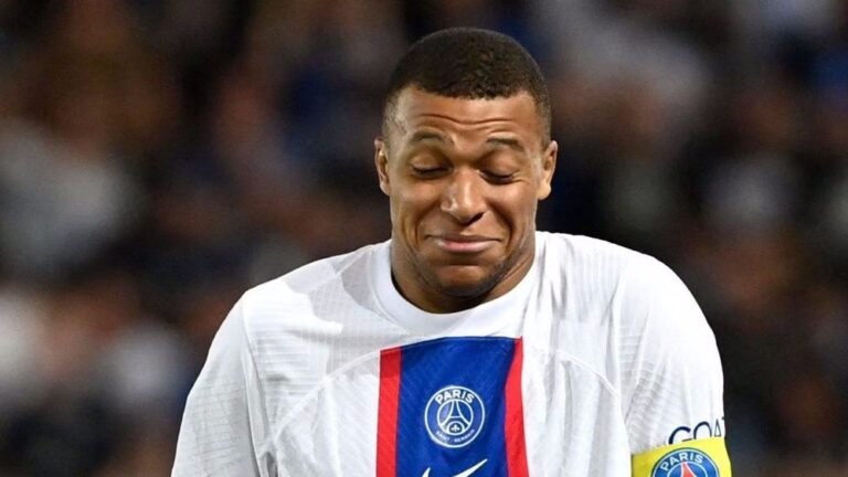 Kylian Mbappé sigue en ‘modo espera’: el francés aguarda la ya famosa llamada de desbloqueo