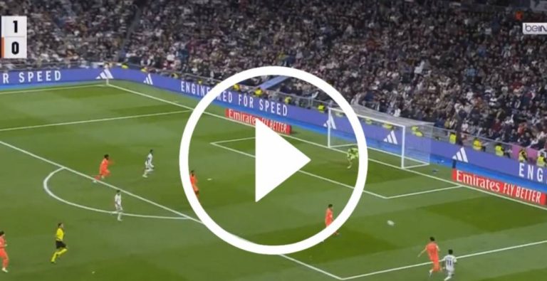 Vinicius se inventa un gol histórico: un remate en plancha con el pecho para el 2-0