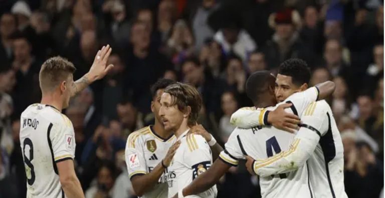 Exhibición y goleada del Real Madrid con un gran ‘pero’: la lesión de Alaba
