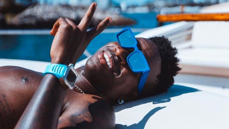Vinicius Jr ya puede salir con la mujer más deseada de España: ha roto con su novio