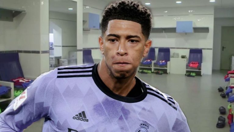 El partido en Mestalla quedó marcado por la acción del final del partido tras que Gil Manzano decidiera poner fin al encuentro justo antes de Bellingham anotar el tanto de la victoria. Un suceso que hizo desatar la locura de los jugadores madridistas quiénes no entendían la decisión que había tomado el colegiado. Bellingham fue uno de los futbolistas que se fue directo a por Gil Manzano para pedirle explicaciones sobre la decisión que había tomado. "It's a fucking goal! The ball is in the air! (¡Es un maldito gol! ¡La pelota está en el aire!)", estas fueron las palabras que le dijo Bellingham al árbitro extremeño. Al escuchar estas palabras, Gil Manzano decidió sacar tarjeta roja al centrocampista inglés, a pesar de no haberle faltado el respeto en ningún momento. El colegiado quiso argumentar su decisión en el acta justificando que Bellingham lo había dicho con una actitud agresiva y gritando. El cabreo fue tremendo en Bellingham que llegó al vestuario completamente fuera de sí. El interior británico estaba que echaba humo y Jude no daba crédito a la decisión incomprensible que había tomado Gil Manzano. "No saben inglés. Encima me echa sin saber lo que digo", replicaba una y otra vez Jude. Esperan una rectificación En el Real Madrid tampoco podían comprender cómo el colegiado había decidido tomar esta decisión tan drástica con Bellingham después de todo lo ocurrido. Los blancos consideran que desde el CTA rectificarán y no tienen dudas de que Jude debe estar presente ante el Celta.