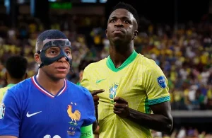 La reacción de Mbappé al partidazo de Vinicius con Brasil: 