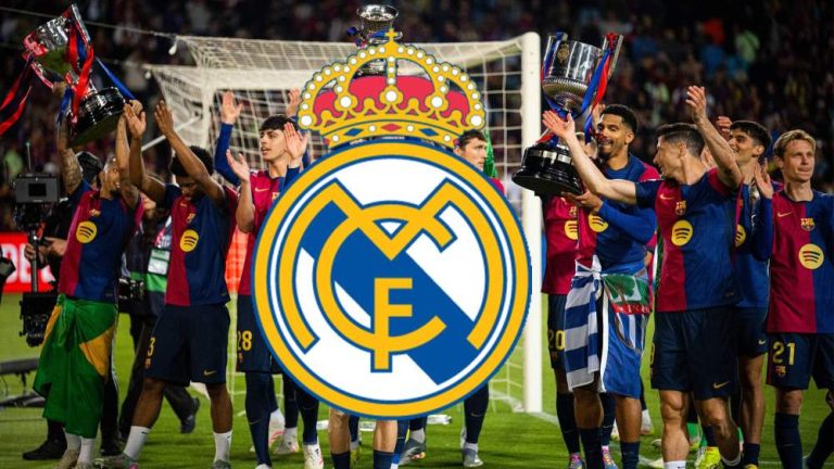 Jugadores del Barcelona y un escudo grande del Real Madrid.