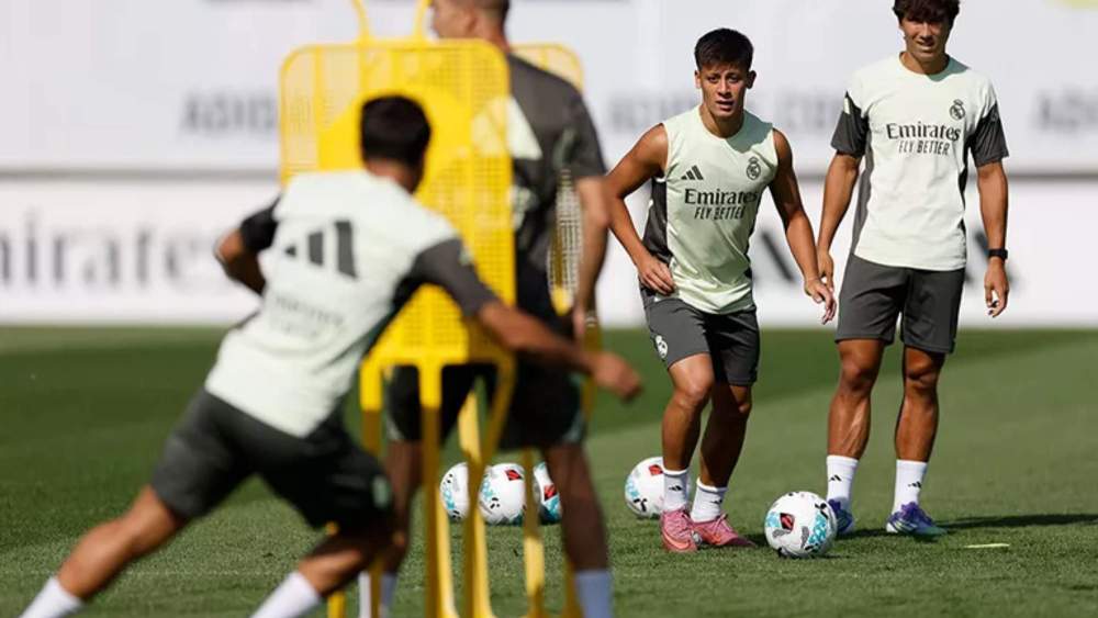 arda guler entreno valdebebas arda guler entreno valdebebas