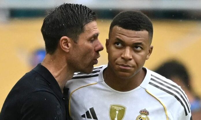 Xabi Alonso cambia a Mbappé

