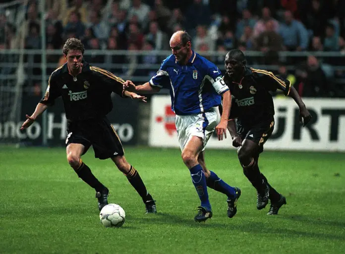 Imagen de un partido entre Real Madrid y Real Oviedo en el Carlos Tartiere