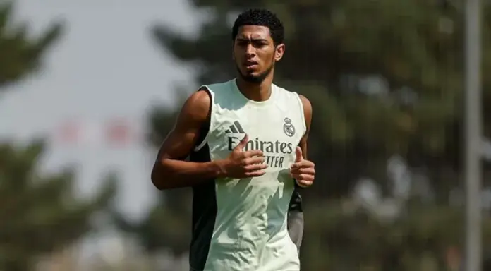Bellingham inicia su recuperación sobre el césped.