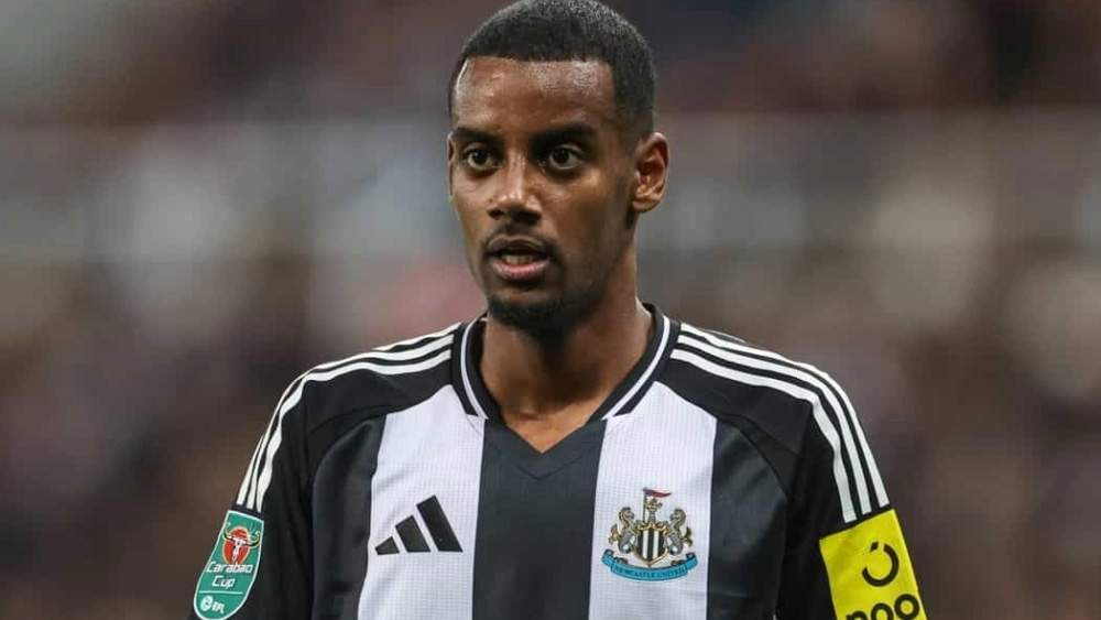 Isak jugando con el Newcastle esta pasada temporada Isak jugando con el Newcastle esta pasada temporada