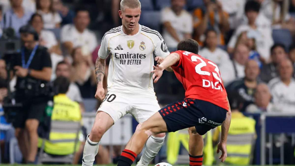 Franco Mastantuono durante el Real Madrid CA Osasuna