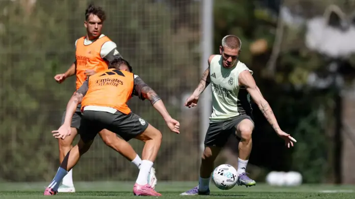 Jugadores del Real Madrid en el último entrenamiento antes de recibir al Mallorca.