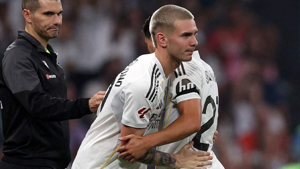 Mastantuono en el momento del debut