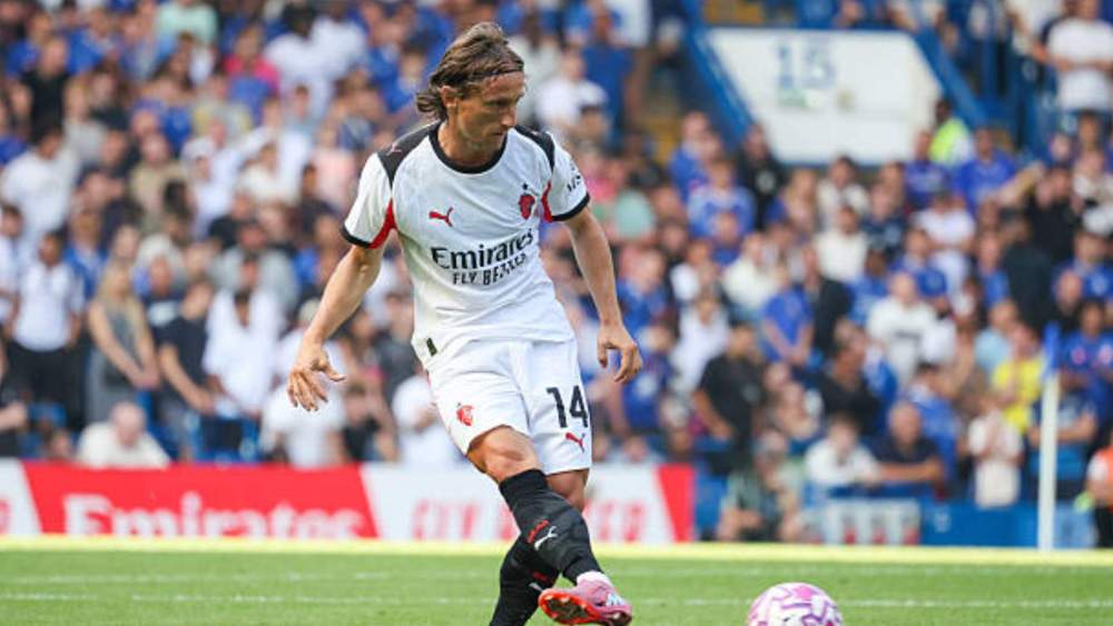 Modric debutó en Milán con dos malas noticias. Modric debutó en Milán con dos malas noticias.