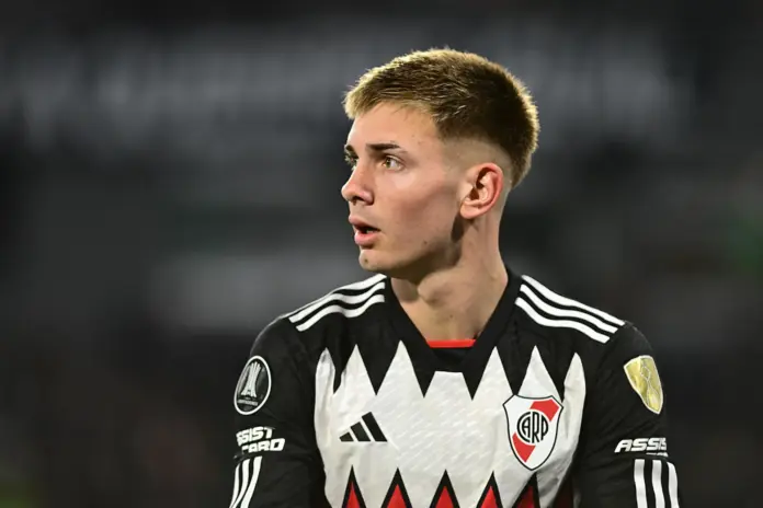 Franco Mastantuono, con River Plate antes de su presentación en el Real Madrid