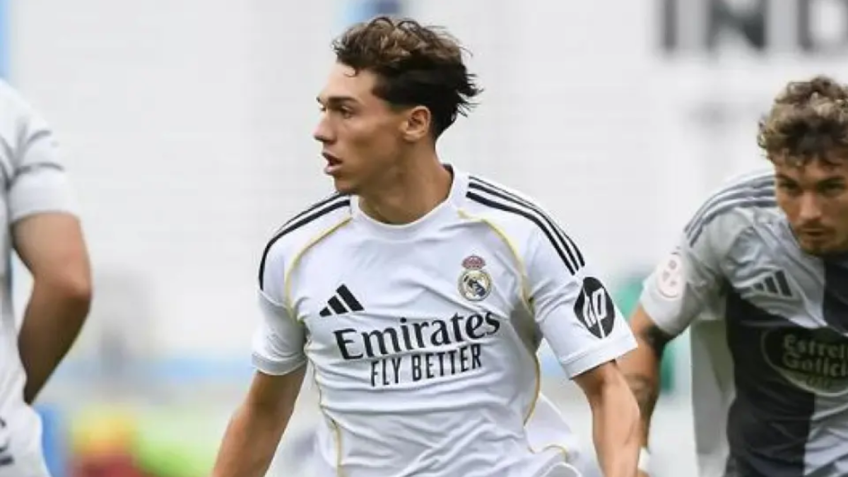 Thiago Pitarch durante un partido con el Real Madrid Castilla