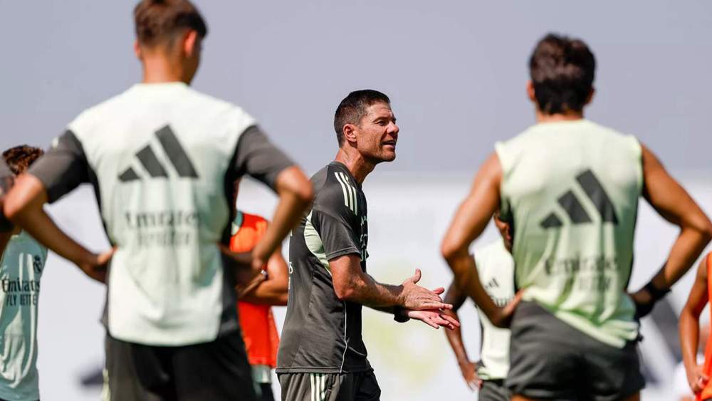 xabi alonso entrenamiento valdebebas xabi alonso entrenamiento valdebebas