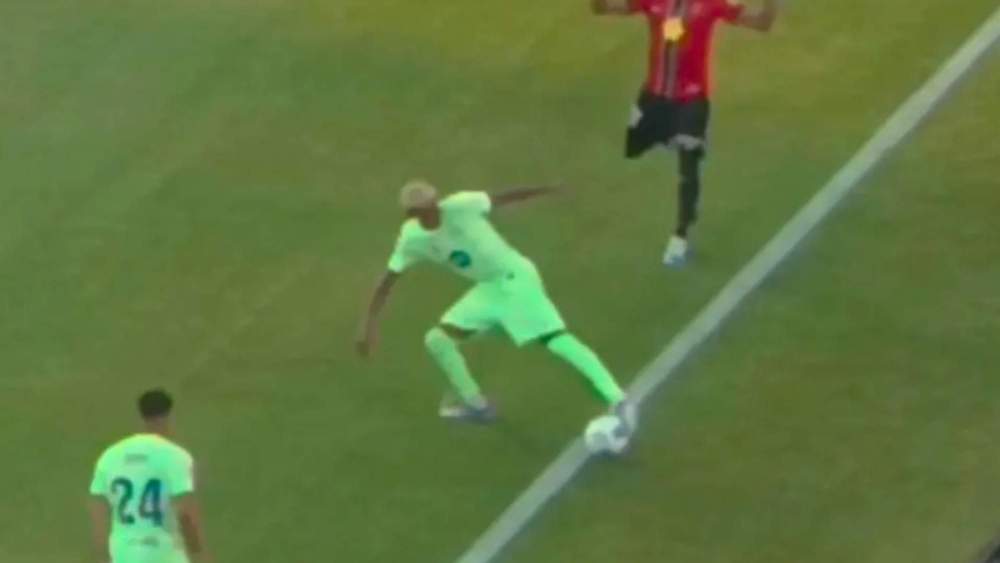 El primer gol del Barça contra el Mallorca llegó después de que el balón saliera de banda, en un control que realizó Lamine Yamal. El primer gol del Barça contra el Mallorca llegó después de que el balón saliera de banda, en un control que realizó Lamine Yamal.