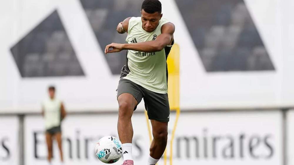 kylian mbappe entreno valdebebas