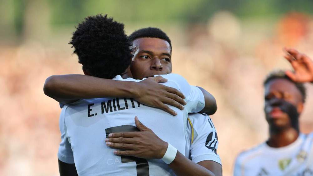 eder militao kylian mbappe