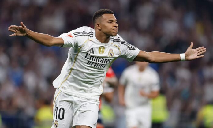 Kylian Mbappé celebrando su gol contra el Osasuna. 