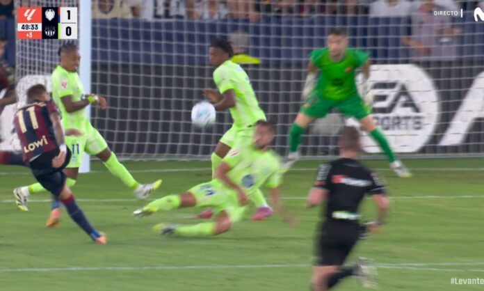 El Levante gana 2-0 al Barça, ridículo de Flick en LaLiga