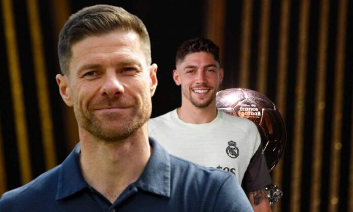 Xabi Alonso, Fede Valverde y un wallpaper del Balón de Oro.