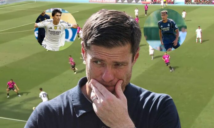 Xabi Alonso, Gonzalo García y Rachad Fettal.