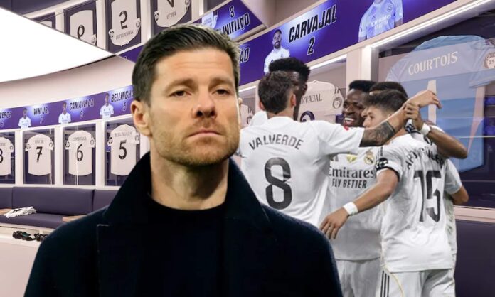 Xabi Alonso, jugadores del Real Madrid  y el vestuario. 