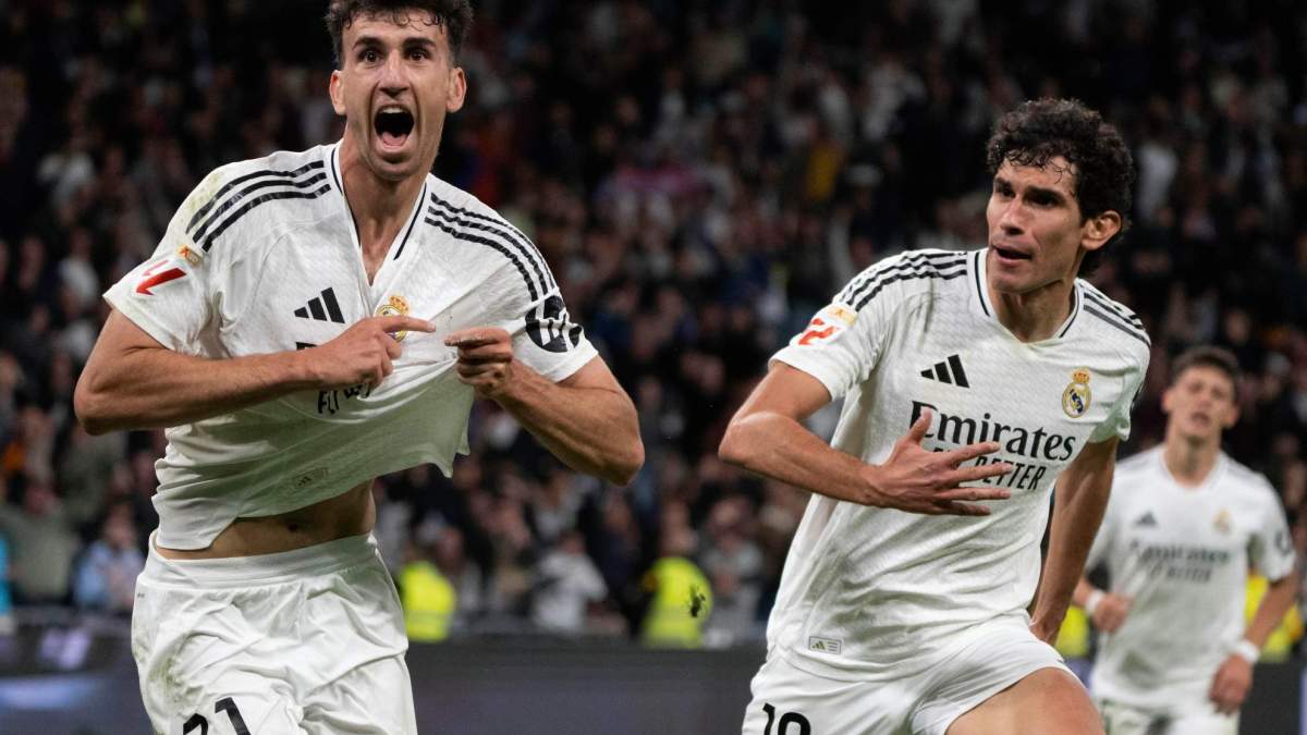 Jacobo Ramón celebrando su gol junto a Vallejo Jacobo Ramón celebrando su gol junto a Vallejo
